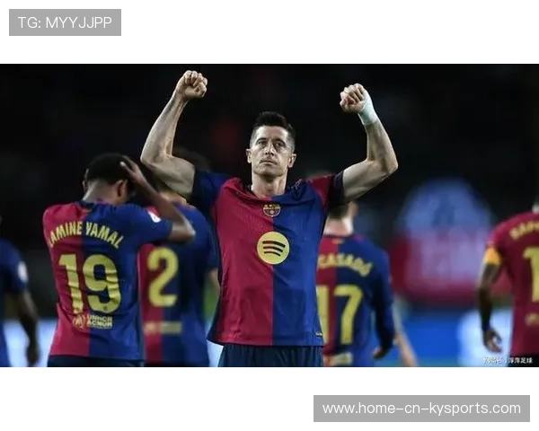 莱万被列入交易名单引市场竞逐——足球界的风云再起